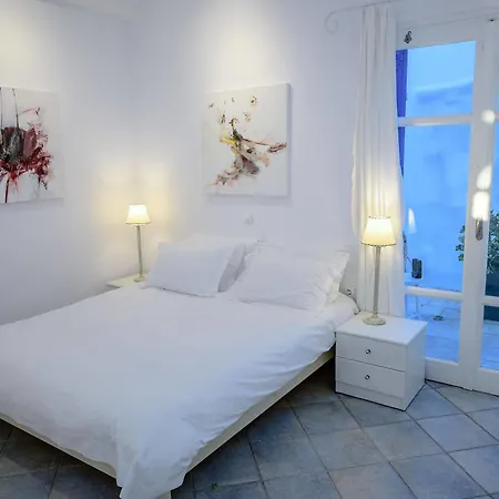 Mykonos Art فيلة
